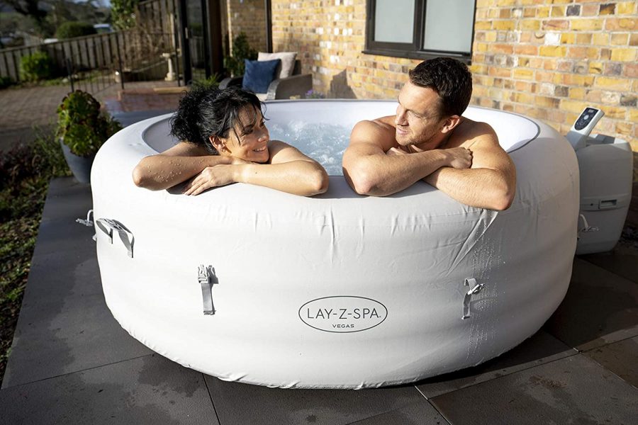 10 Best Inflatable Hot Tubs for 2023 in the UK